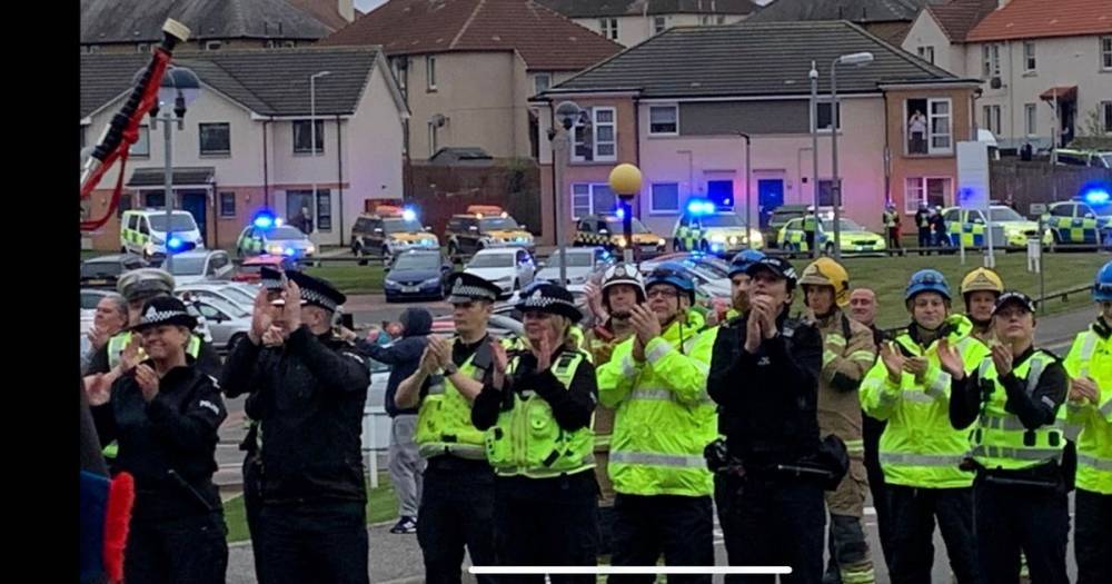 Police officers breach coronavirus safety rules during Fife 'clap for carers' tribute - www.dailyrecord.co.uk