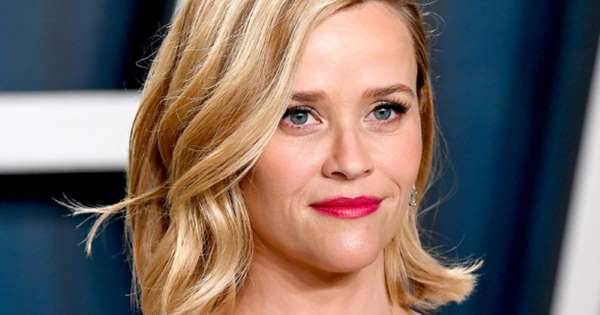 Reese Witherspoon Reflects on 'Severe' Postpartum Depression - www.msn.com