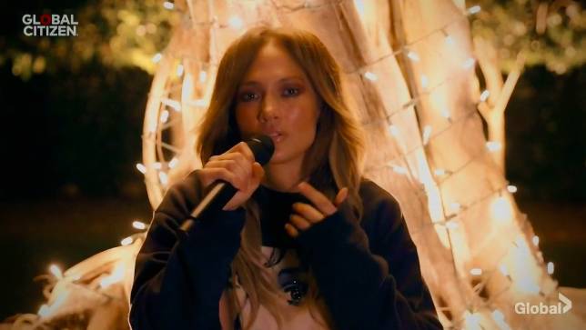 Jennifer Lopez Delivers Emotional Rendition of Barbra Streisand’s ‘People’ During ‘One World’ Special - etcanada.com