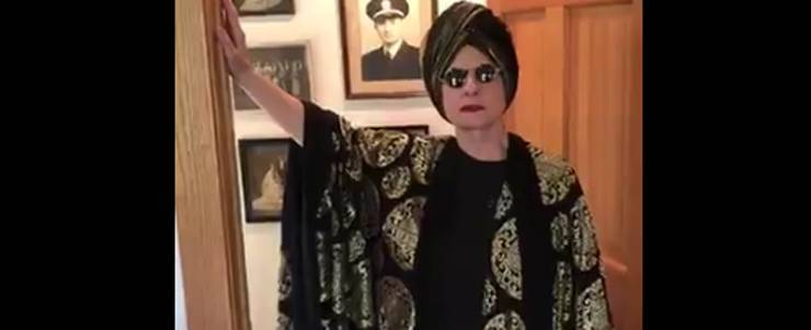 Patti LuPone Transforms Into Norma Desmond in Latest Basement Tour - Watch! - www.justjared.com