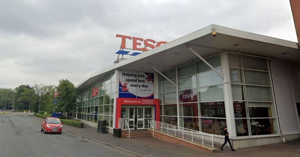 Man arrested for 'queue jumping and threatening staff' at Tesco - www.manchestereveningnews.co.uk - Manchester
