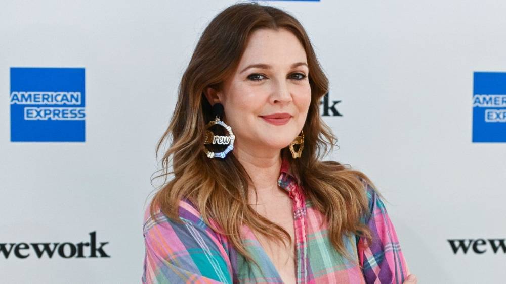Drew Barrymore Hilariously Tries and Fails Stella McCartney’s Staircase Challenge - www.etonline.com