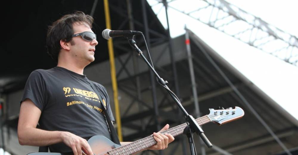 Fountains of Wayne’s Adam Schlesinger dies of COVID-19 complications at 52 - www.thefader.com - New York - New Jersey