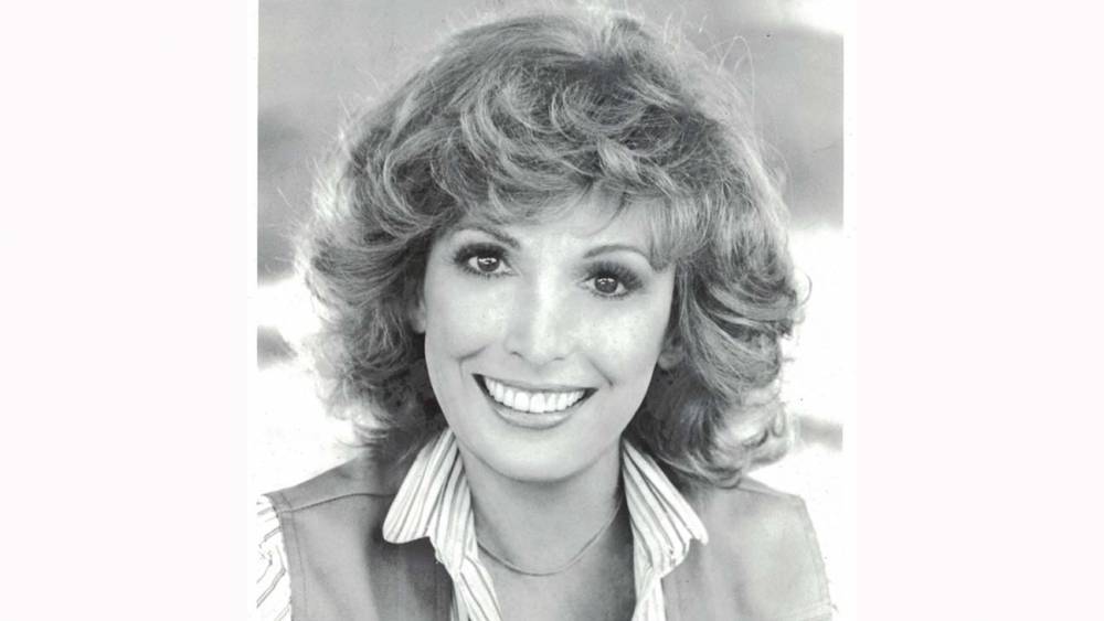 Julie Bennett, 'Yogi Bear' Voice Actress, Dies From Coronavirus Complications at 88 - www.hollywoodreporter.com - Los Angeles