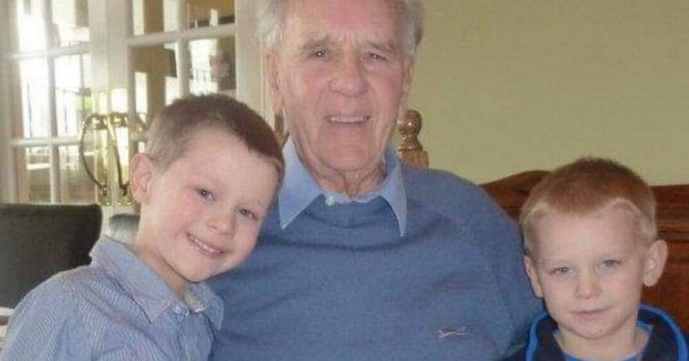 Heartbroken family allowed to say goodbye to granddad dying from coronavirus via video call thanks to 'amazing' NHS staff - www.manchestereveningnews.co.uk