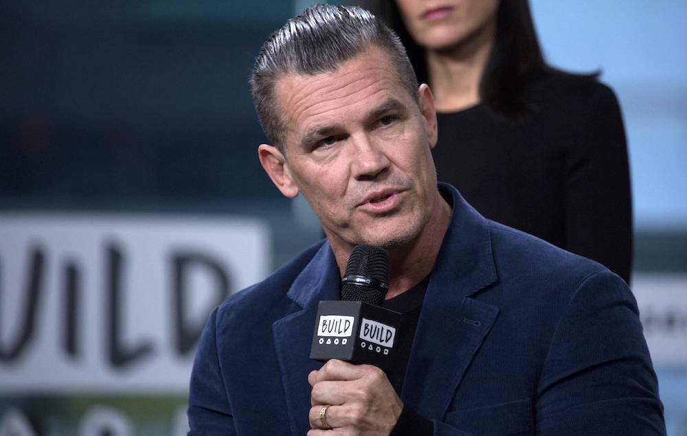 Josh Brolin apologises after defying social distancing in “irresponsible” picture - www.nme.com