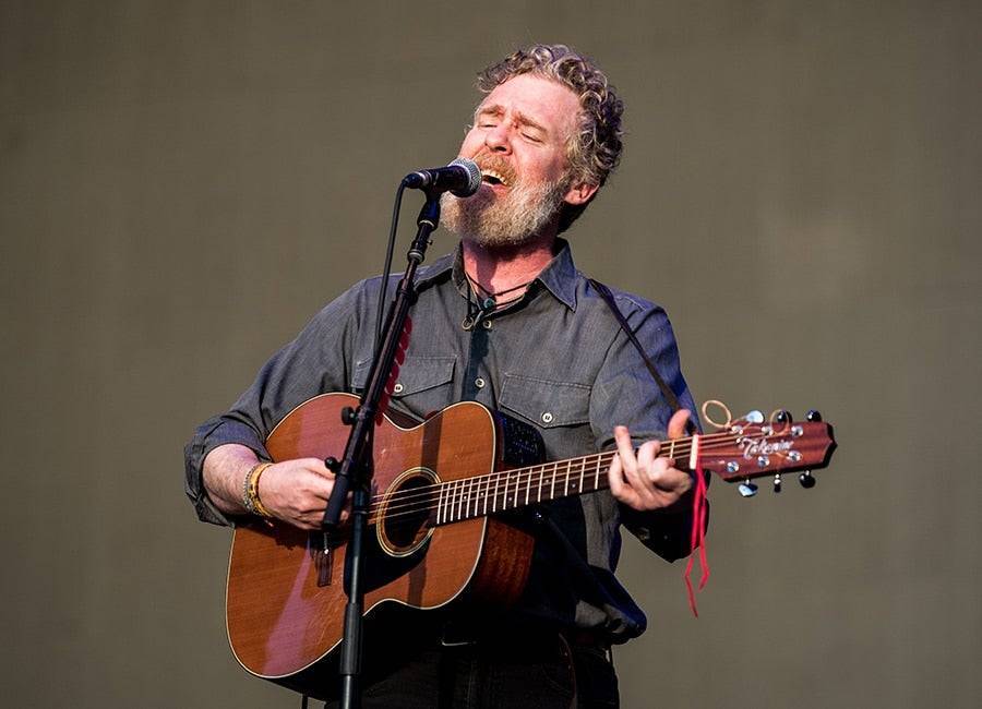 Join Glen Hansard ‘for a glass, a song and a story’ on his 50th birthday - evoke.ie - Ireland