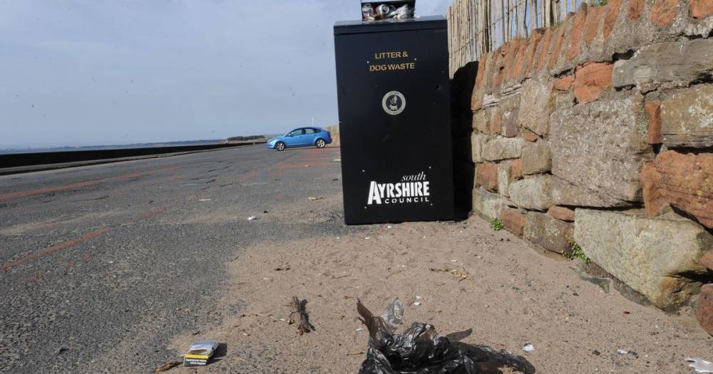 Dogs mess piles up during South Ayrshire lockdown - www.dailyrecord.co.uk