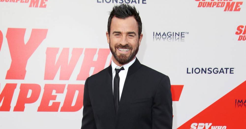 Justin Theroux Hosts Disco Dinner With Dog Kuma, Complete With ‘Shots’ and Food From His Bar - www.usmagazine.com