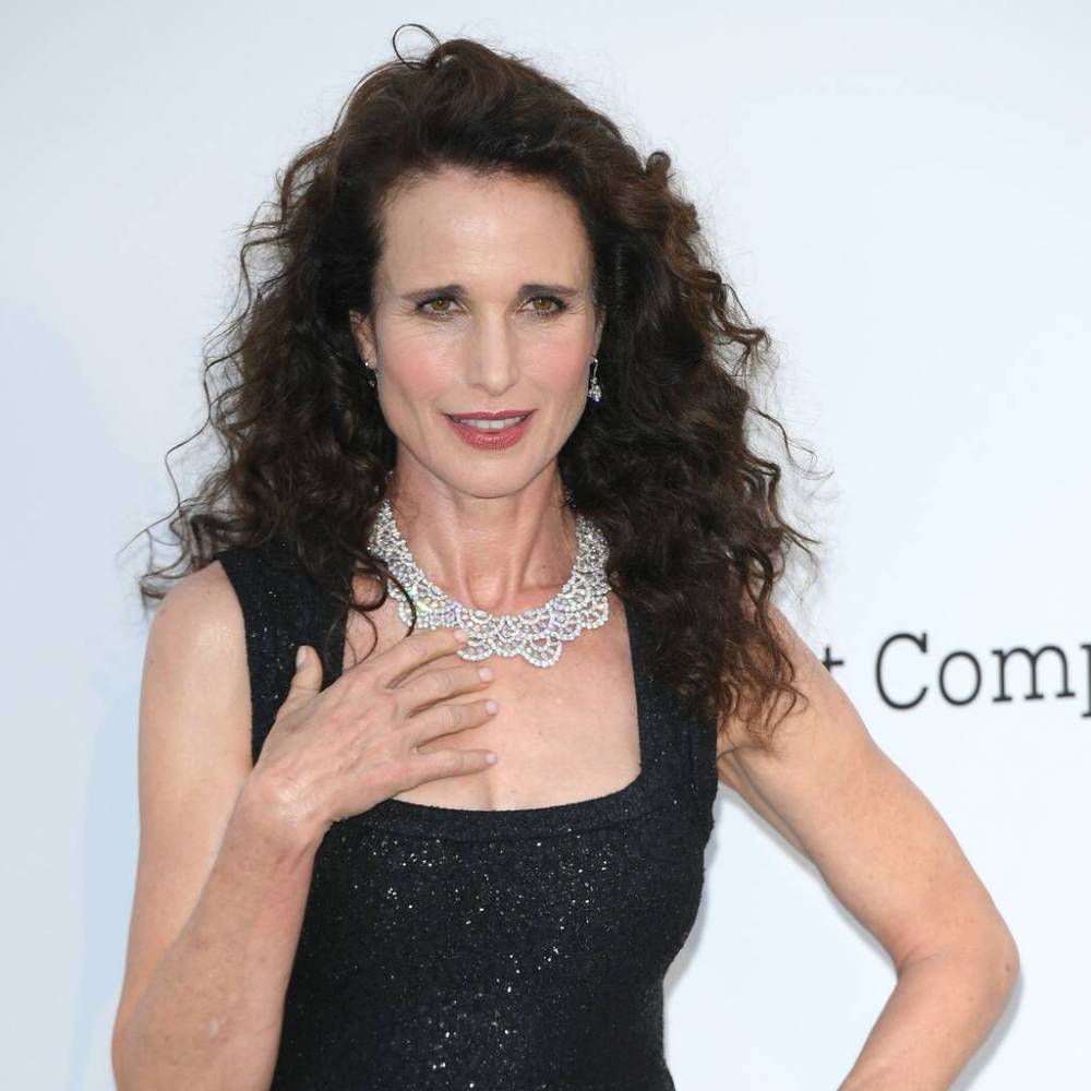Andie MacDowell deletes Twitter account following backlash over alleged park trip - www.peoplemagazine.co.za - New York - Los Angeles