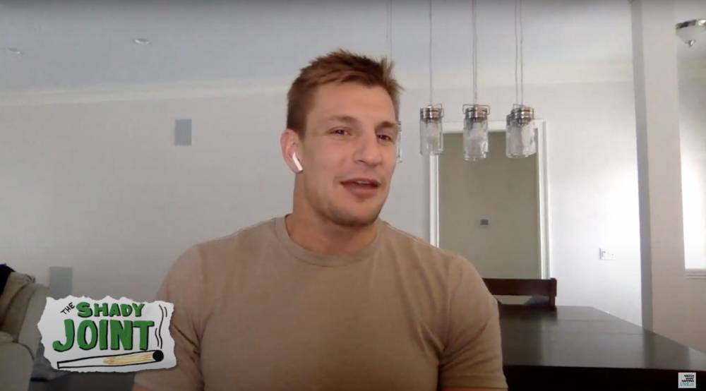 Rob Gronkowski Admits Tom Brady Commenting On His Manhood Is ‘The Biggest Compliment Of My Career’ - etcanada.com