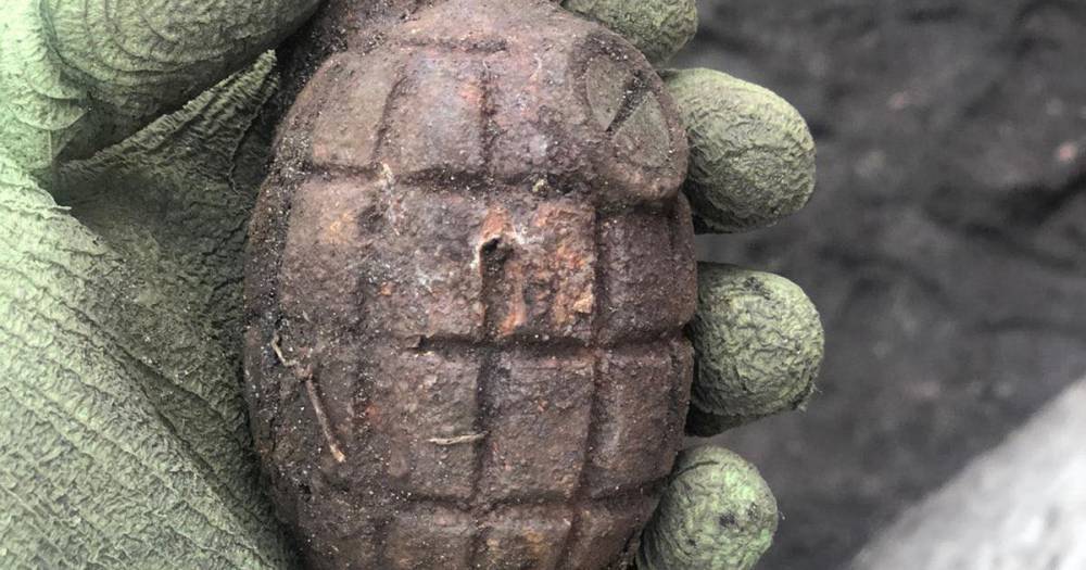 Bomb squad descends on family home after Second World War grenade found outside - www.manchestereveningnews.co.uk