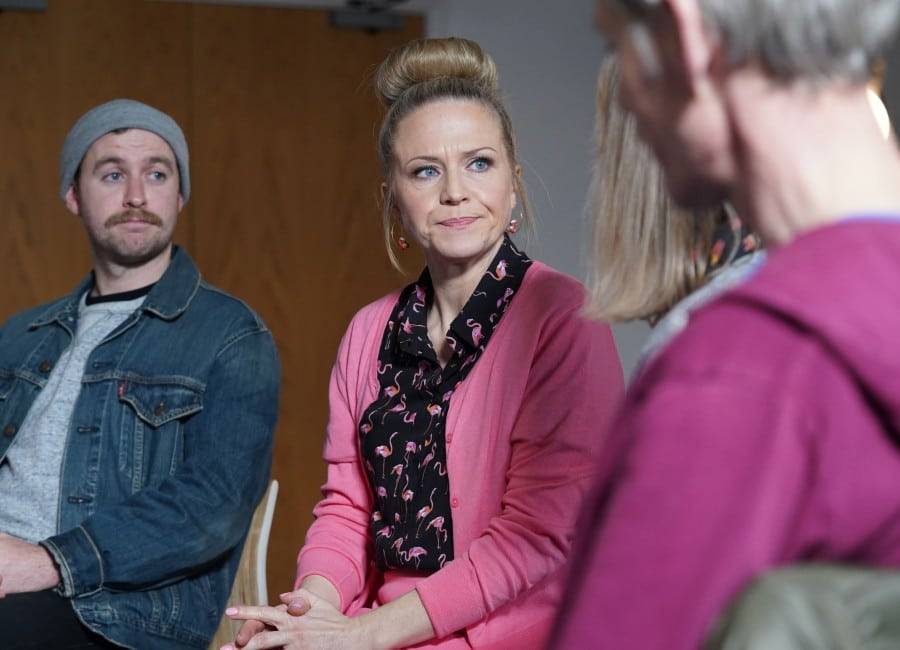Eastender SPOILERS: Does Phil put Linda off track for her recovery? - evoke.ie