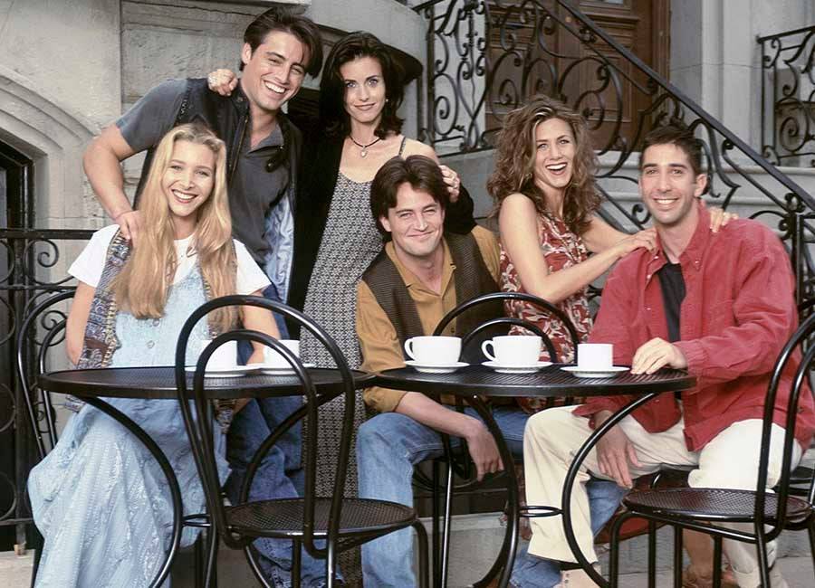 Jennifer Aniston reveals how fans can JOIN the cast for Friends reunion - evoke.ie