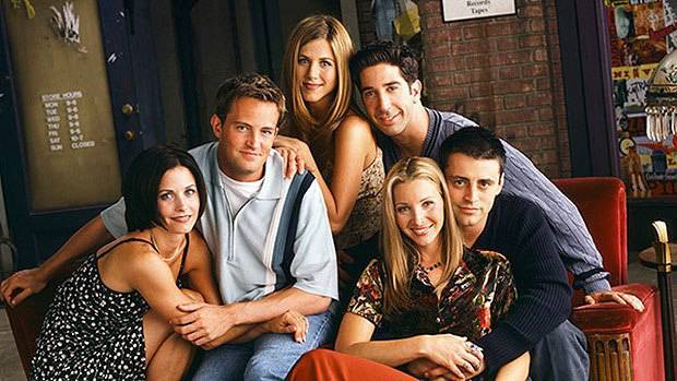 Jennifer Aniston Reunites With Entire ‘Friends’ Cast To Offer Fans Ultimate VIP Opportunity - hollywoodlife.com