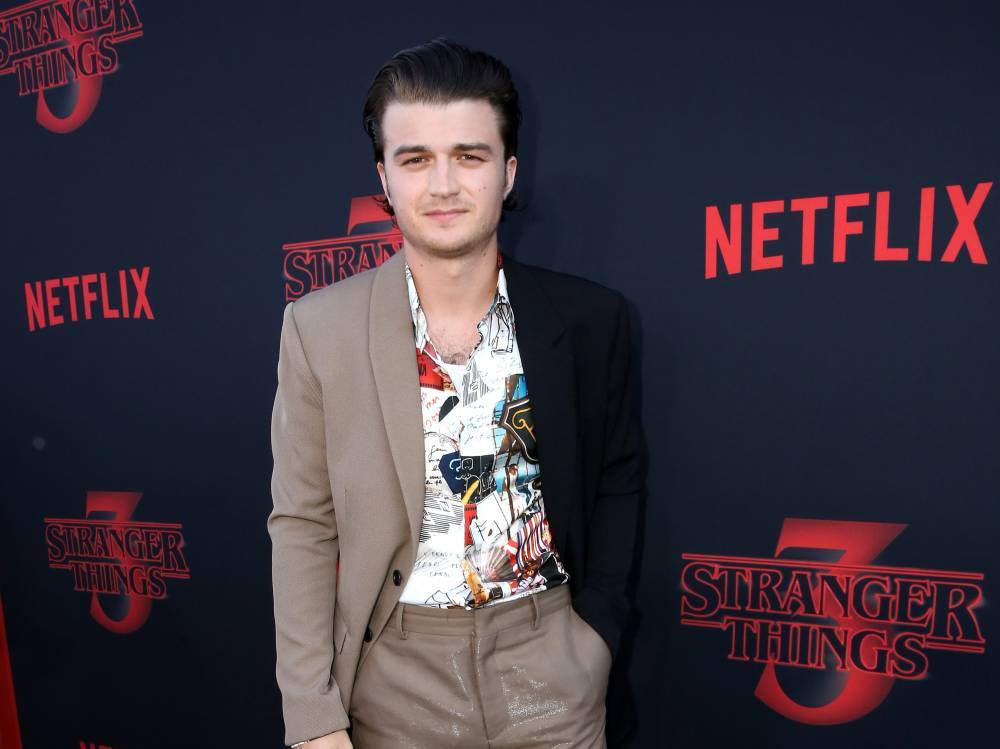 'Stranger Things' star Joe Keery apologizes for racist tweets on hacked Twitter account - torontosun.com