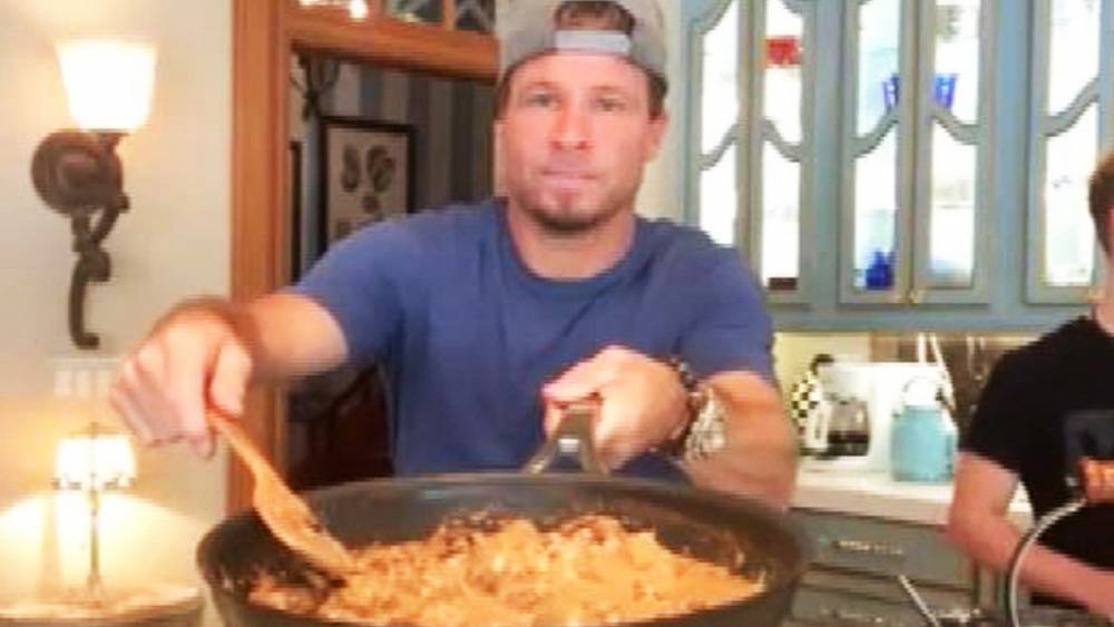 Backstreet Boy Brian Littrell and His Family Show Fans How to Cook Swedish Meatballs (Exclusive) - www.etonline.com - Sweden - county Cook - county Love