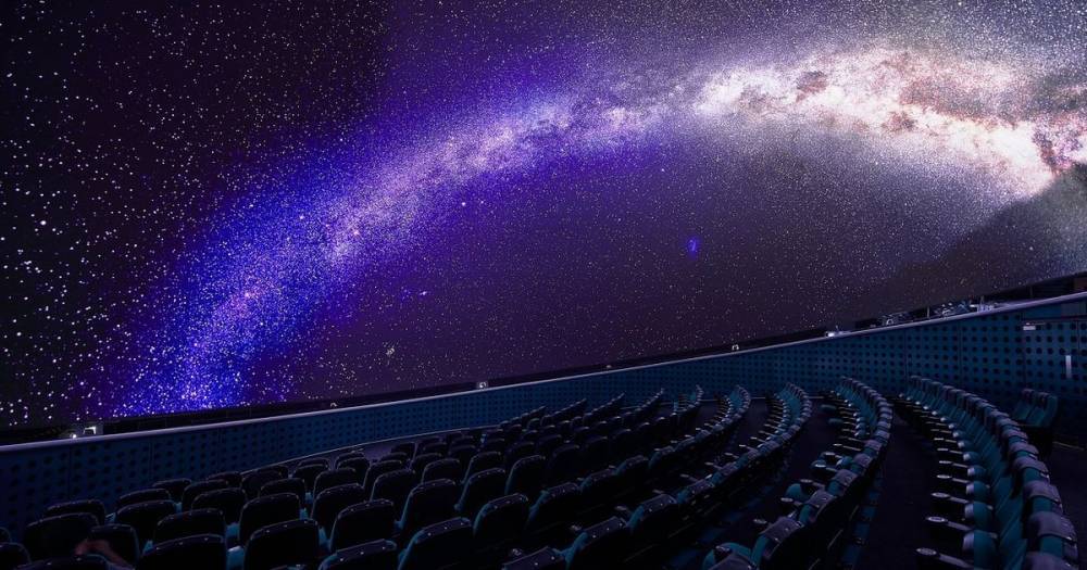 The National Space Centre is streaming a free planetarium show for families - www.manchestereveningnews.co.uk - Britain