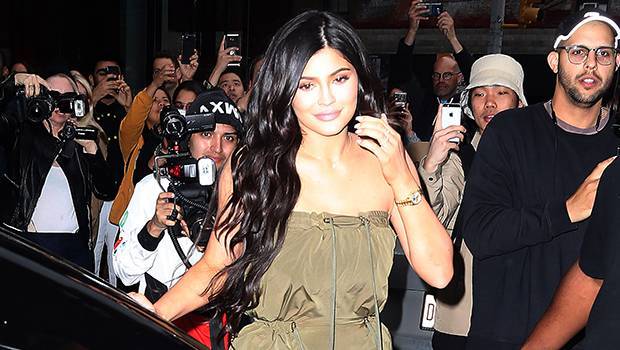 Kylie Jenner Going Barefoot: Infectious Disease Doctor Explains If It Puts Her At Risk For COVID-19 - hollywoodlife.com - Los Angeles - California