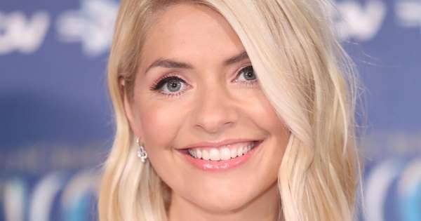 Holly Willoughby gives fans a new glimpse of her newborn baby niece Mabel after gushing over the tot - www.msn.com - London