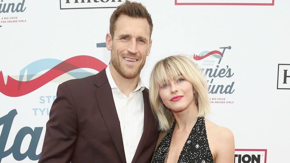 Julianne Hough Says She Feels Alone But Not 'Lonely' During Separate Quarantine From Brooks Laich - www.etonline.com