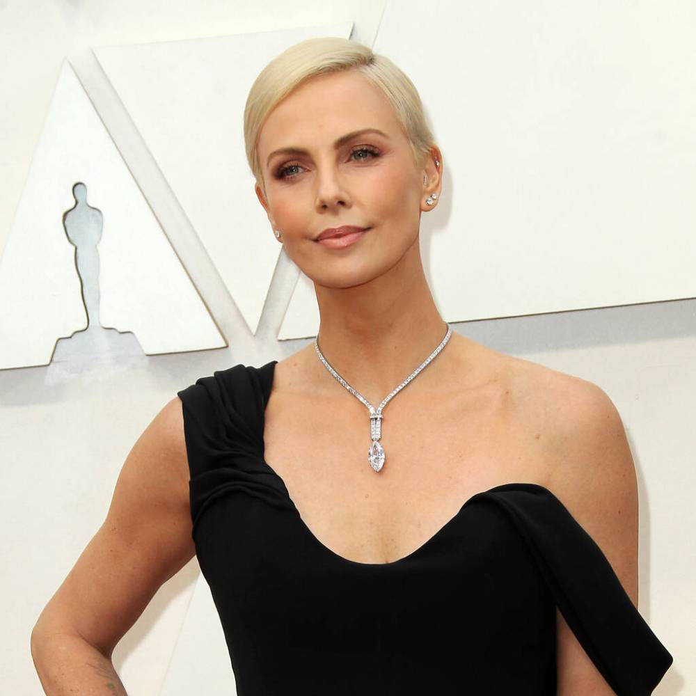 Charlize Theron commits $1 million to coronavirus relief and domestic violence support - www.peoplemagazine.co.za