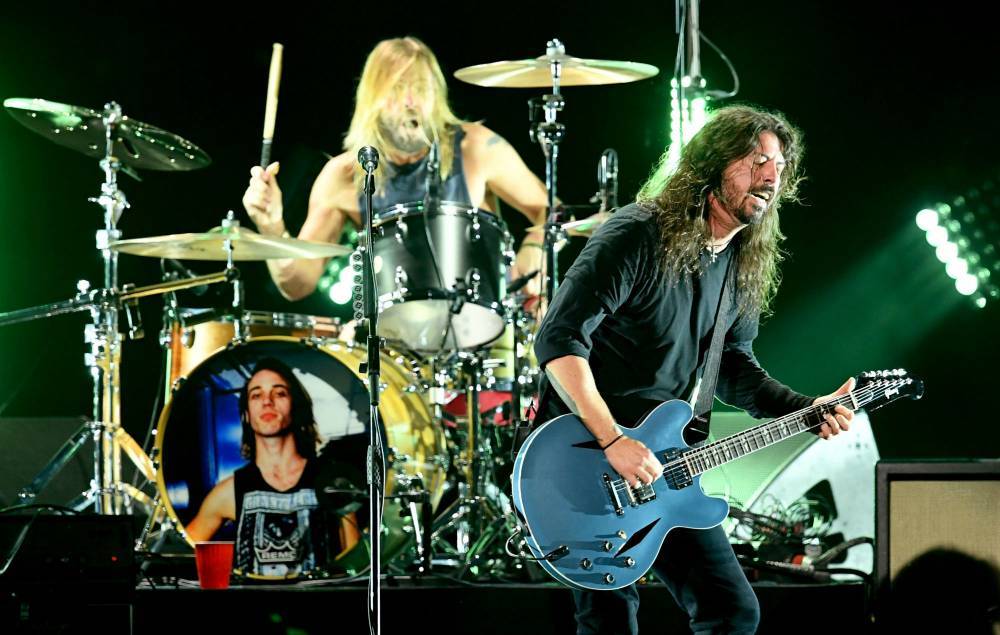 Foo Fighters’ Dave Grohl and Taylor Hawkins to join huge ‘Times Like These’ cover - www.nme.com