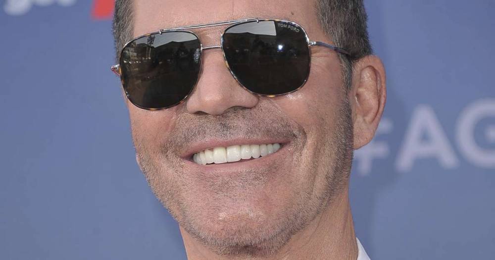 Simon Cowell calls for stars like Victoria Beckham to pay staff and not use taxpayer cash - www.msn.com
