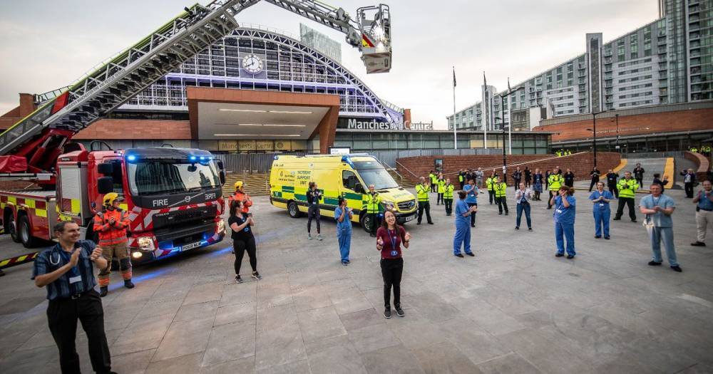 Moment NHS staff at Manchester's Nightingale coronavirus hospital join thousands in Clap for our Carers - www.manchestereveningnews.co.uk - Manchester