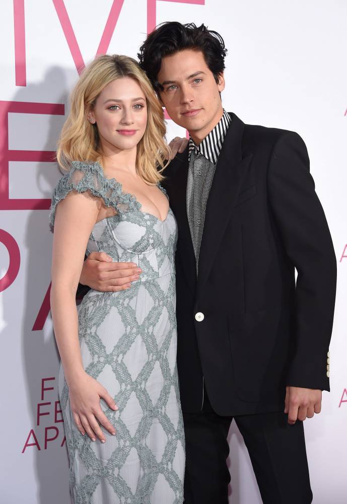 Lili Reinhart Dismisses ‘Old’ Photo Of Cole Sprouse And Kaia Gerber: ‘Twitter Is The Most Toxic’ - etcanada.com