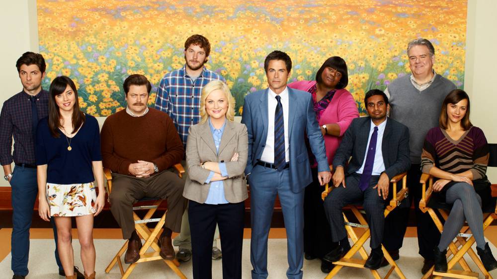 'Parks & Recreation' Cast Reuniting for Scripted Special Taking Place in Social Distancing Era - www.justjared.com