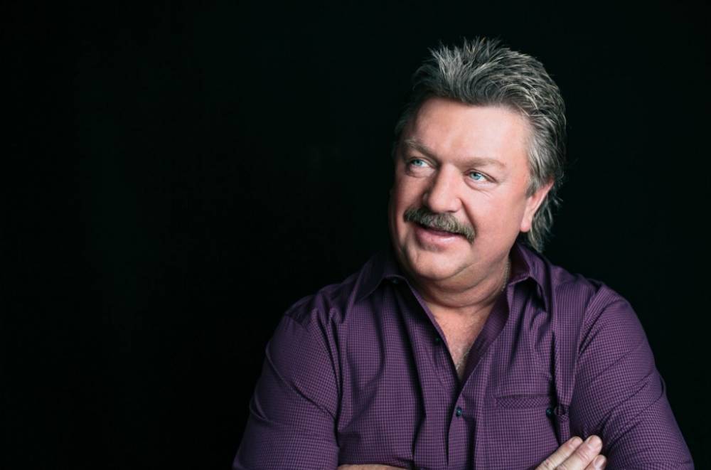 Joe Diffie’s COVID-19 Death Twisted by Conspiracy Theorists - www.billboard.com - Tennessee