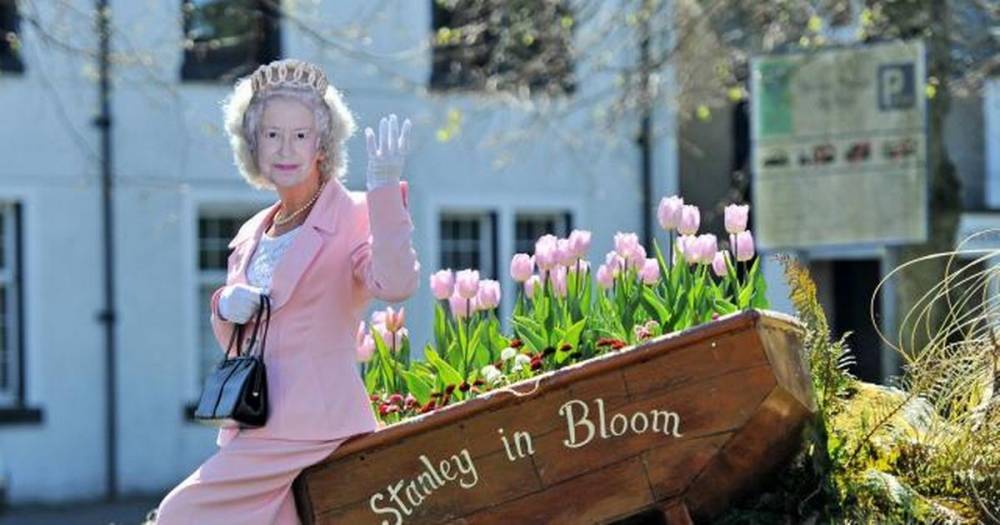 Local woman to walk round Perthshire village dressed as the Queen to raise money for NHS staff - www.dailyrecord.co.uk