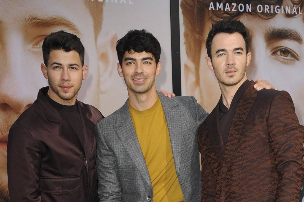 Jonas Brothers unveil new concert documentary - www.hollywood.com