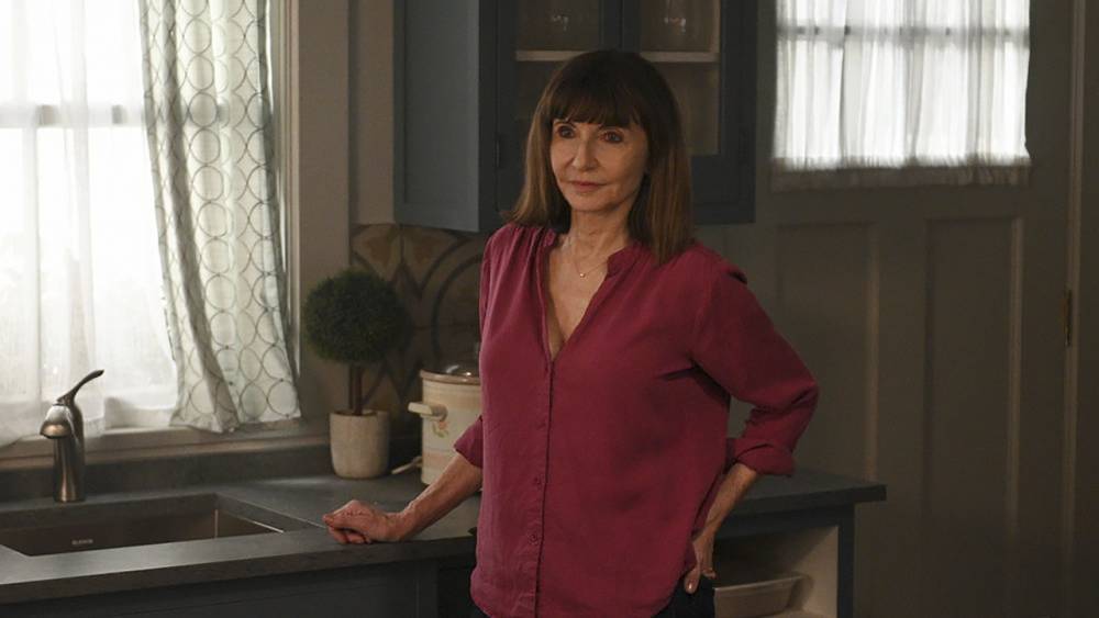 Mary Steenburgen Reveals Why 'Zoey's Playlist' Is a Career Highlight (Exclusive) - www.etonline.com