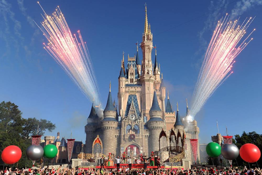 How to Watch the Walt Disney World Fireworks Online Stream - www.tvguide.com