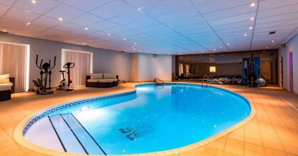 Inside the £1.5m Bolton home for sale with indoor swimming pool and cinema room - www.manchestereveningnews.co.uk