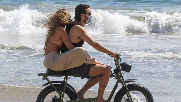 Sofia Richie Scott Disick Ride On His Motorbike During Beach Outing With His Son Reign, 5 - hollywoodlife.com