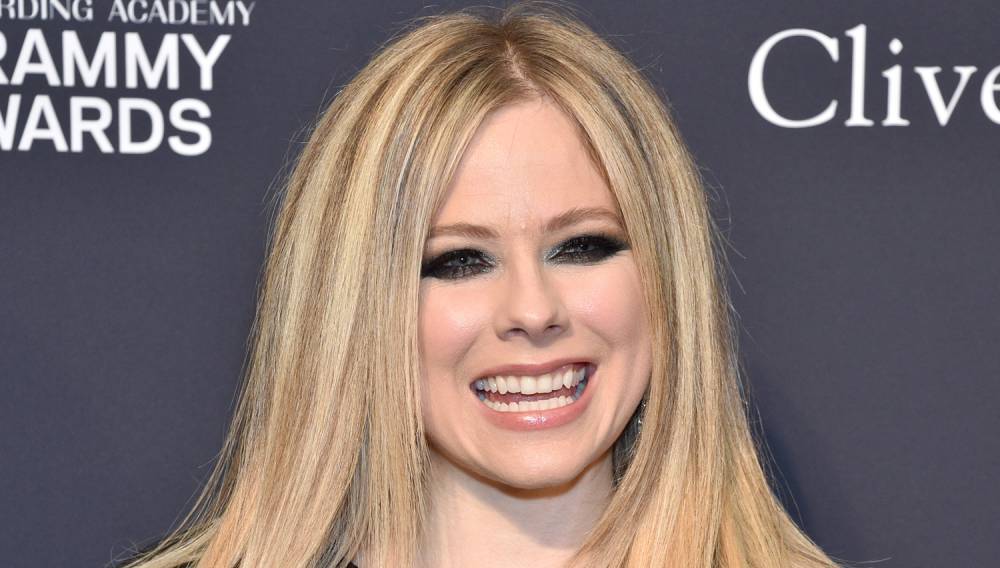 Avril Lavigne Releases 'We Are Warriors' With Proceeds Going to Pandemic Relief - Listen Now! - www.justjared.com