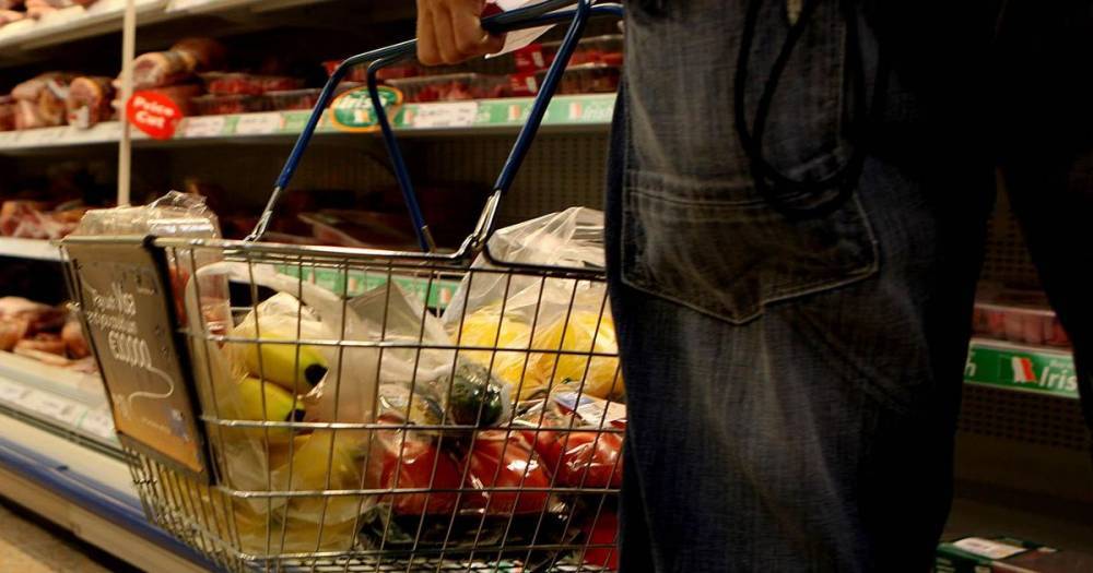 UK supermarkets to add an extra 300,000 home delivery slots after complaints - www.manchestereveningnews.co.uk - Britain