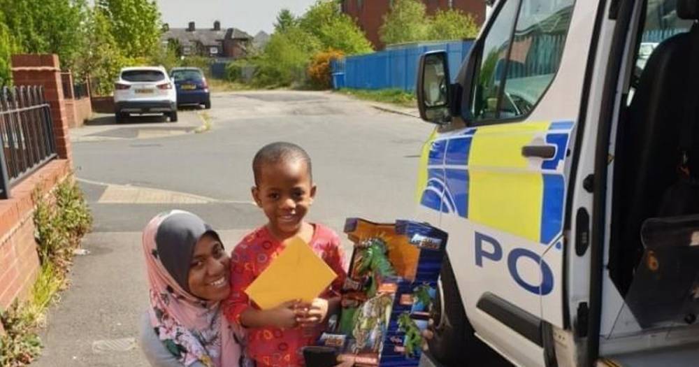 A distraught mum rang police when her son's birthday presents were stolen from her car...police officers did something amazing - www.manchestereveningnews.co.uk