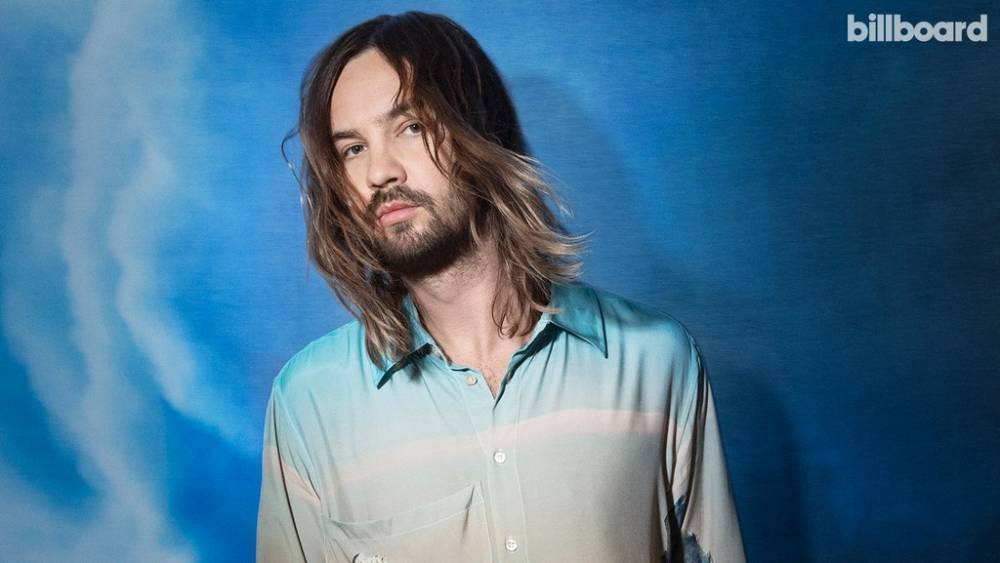 Kevin Parker Played a ‘Slow Rush’ Song For ‘Home Front’ Virtual Concert: Watch - www.billboard.com - Australia - New Zealand - county Parker