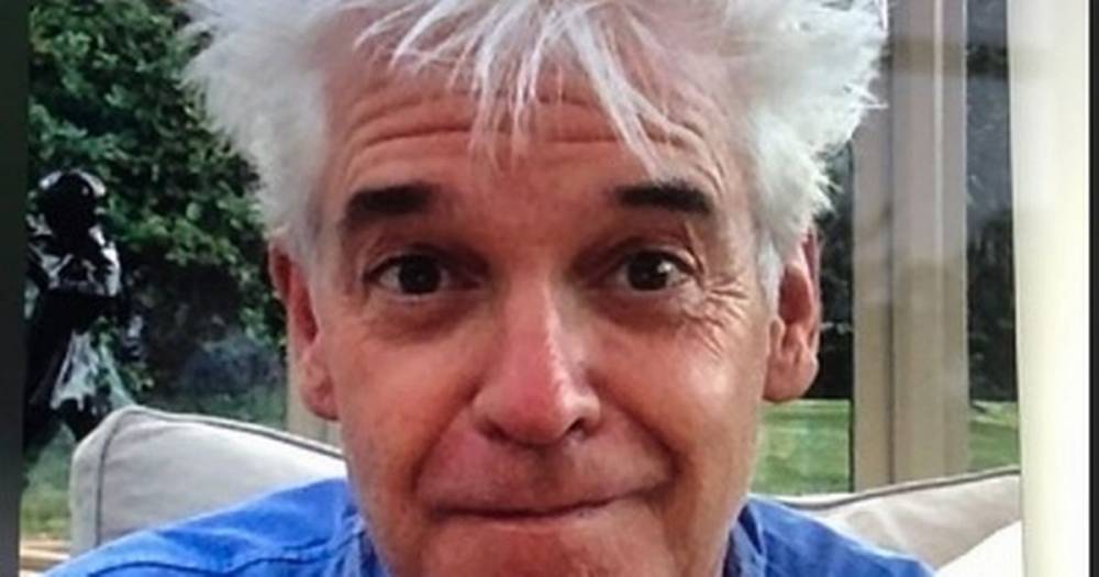 Phillip Schofield shares photo of unkempt hair from lockdown after reportedly moving out of marital home - www.manchestereveningnews.co.uk