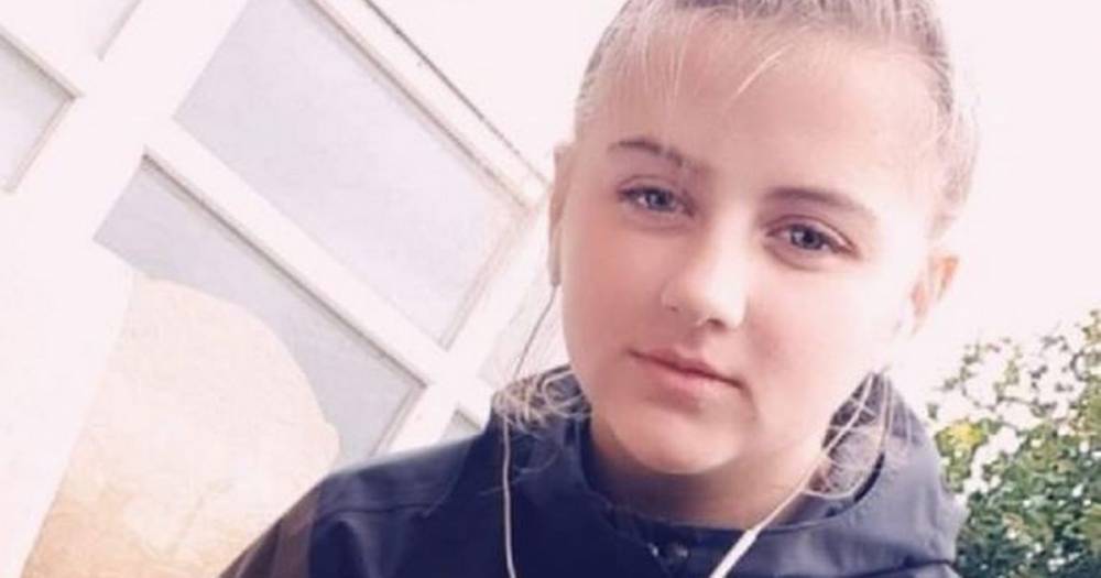 Police launch urgent appeal for help to find missing teenage girl from Oldham - www.manchestereveningnews.co.uk