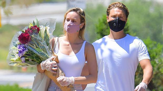 Brie Larson Shows How To Do Protective Gear Right Looks Stylish Buying Flowers With Her Boyfriend - hollywoodlife.com - Los Angeles