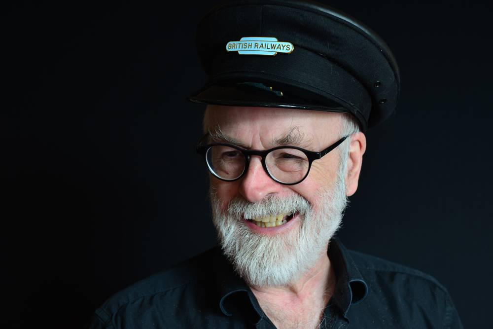 Terry Pratchett’s ‘Discworld’ Series to Be Adapted by Endeavor Content, Motive Pictures - variety.com