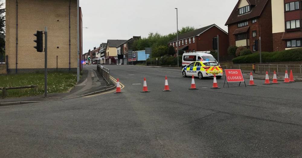 Man dies after being hit by van in early hours crash in Bolton - www.manchestereveningnews.co.uk