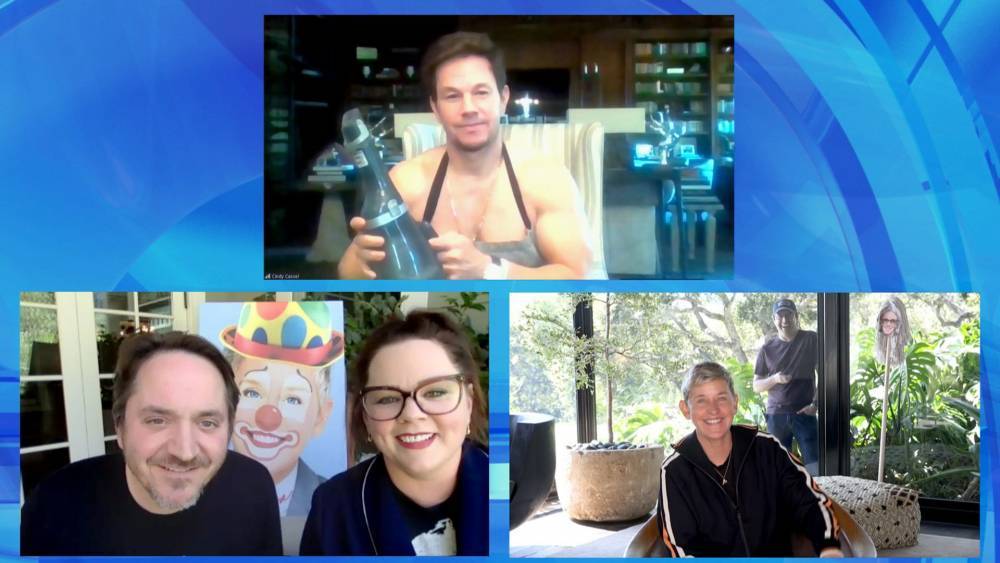 Mark Wahlberg Surprises Melissa McCarthy And Ben Falcone On ‘Ellen’ Wearing Just An Apron - etcanada.com