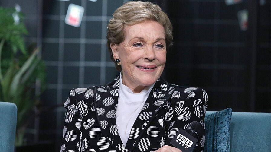 Julie Andrews says she’s 'old and crotchety' for a ‘Princess Diaries 3,’ but would do it for Anne Hathaway - www.foxnews.com
