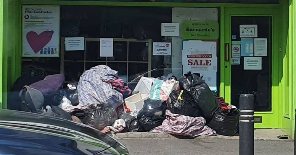 Charity shops remain closed across Greater Manchester - but people are still leaving bags on their doors - www.manchestereveningnews.co.uk - Manchester